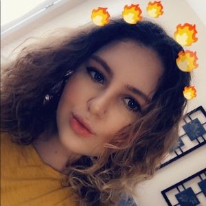 Meet your Posher, Camilla